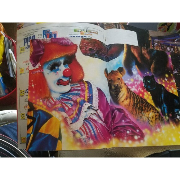 Ringling Bros Barnum Bailey 120th Anniversary edition program 1990 w/poster - Picture 4 of 5